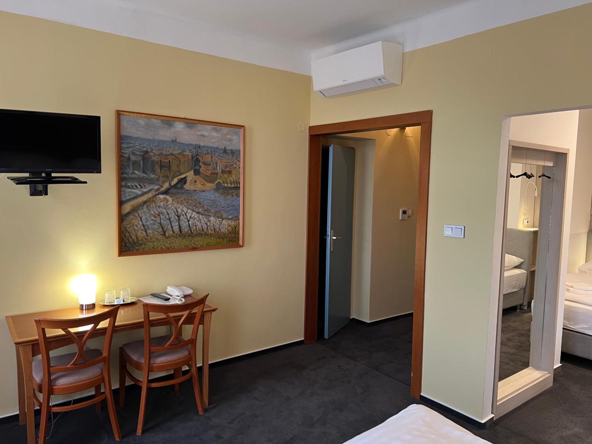 Hotel Praha Liberec Exterior foto